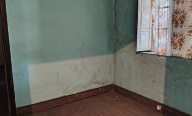 CASA ANTIGUA EN QUINTA NORMAL CALLE SANTA GENOVEVA CON ANDES A CUADRAS METRO GRUTA DE LOURDES