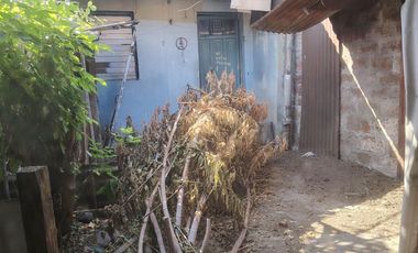 CASA ANTIGUA EN QUINTA NORMAL CALLE SANTA GENOVEVA CON ANDES A CUADRAS METRO GRUTA DE LOURDES