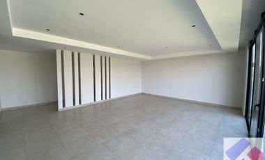 PRECIOSO DEPARTAMENTO 215 METROS CON VISTA A CAMPO DE GOLF