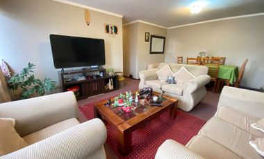 Venta Departamento Condominio Los Abedules 3 dormitorios 1 baño cocina independiente logia estacionamiento