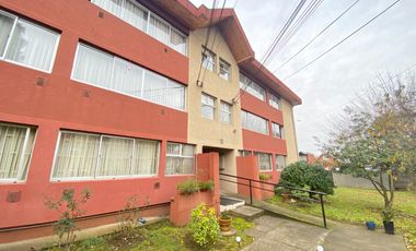 Venta Departamento Condominio Los Abedules 3 dormitorios 1 baño cocina independiente logia estacionamiento