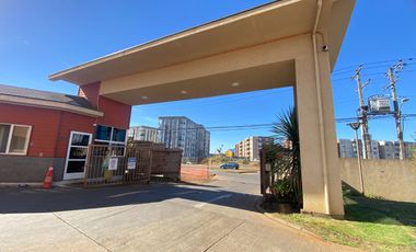 Excelente Oportunidad Venta Departamento en Condominio ALtos Lomas del Carmen 3 dormitorios 1 baño terraza estacionamiento consergeria