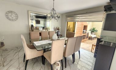 Acogedora Casa de 2 Pisos en Condominio Residencial Sol de La Molina