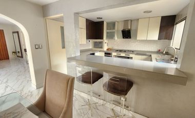 Acogedora Casa de 2 Pisos en Condominio Residencial Sol de La Molina