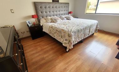 Acogedora Casa de 2 Pisos en Condominio Residencial Sol de La Molina