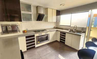 Acogedora Casa de 2 Pisos en Condominio Residencial Sol de La Molina