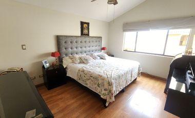 Acogedora Casa de 2 Pisos en Condominio Residencial Sol de La Molina