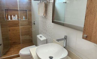 Acogedora Casa de 2 Pisos en Condominio Residencial Sol de La Molina