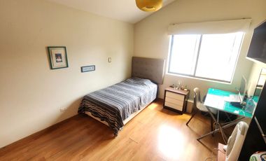 Acogedora Casa de 2 Pisos en Condominio Residencial Sol de La Molina