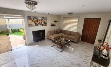 Acogedora Casa de 2 Pisos en Condominio Residencial Sol de La Molina