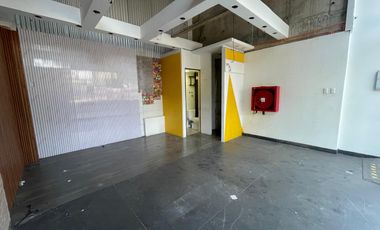 ARRIENDO Local comercial de 353,55 m2, Parque de la Infancia, Recoleta