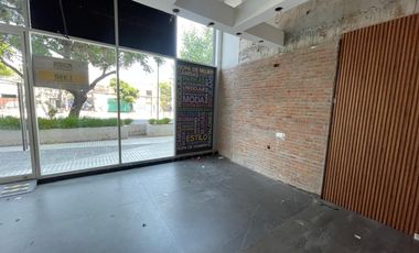 ARRIENDO Local comercial de 353,55 m2, Parque de la Infancia, Recoleta