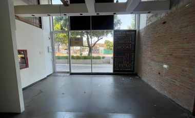ARRIENDO Local comercial de 353,55 m2, Parque de la Infancia, Recoleta
