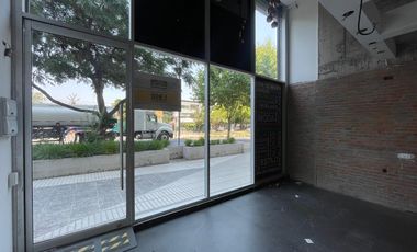 ARRIENDO Local comercial de 353,55 m2, Parque de la Infancia, Recoleta