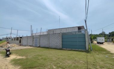 CASA EN VENTA CON LOSA, EN OBRA GRIS EN MACHALA