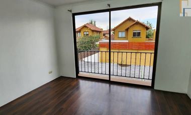 Se Arrienda Casa En condominio interior Comuna de Peñalolen