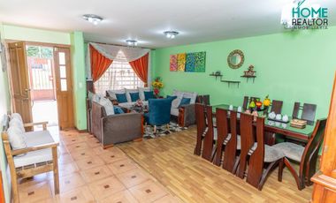 Oportunidad de Inversión-Casa con 2 Departamentos Independientes- Racar, Cuenca