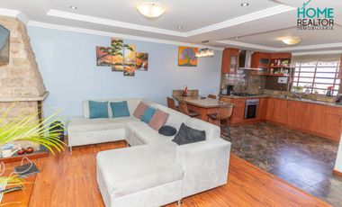 Oportunidad de Inversión-Casa con 2 Departamentos Independientes- Racar, Cuenca