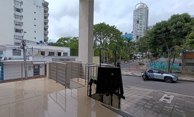 VENDEMOS OFICNA CONSULTORIO BUCARAMANGA CABECERA CON PARQUEADERO