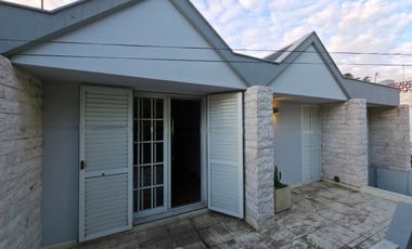 EN VENTA ! CASA 6 DORMITORIOS - CAÑADA DE GÓMEZ