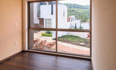 casa renta tres marías