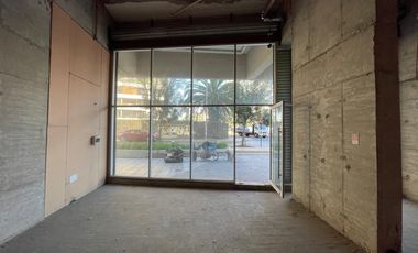 ARRIENDO Local comercial de 55,46 m2, Parque de la Infancia, Recoleta