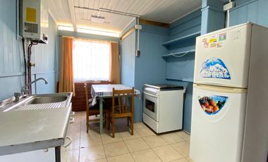 Renovada y Amplia Casa con 5 dormitorios cocina comedor diario 1 baño estacionaiento bodega excelente conectividad