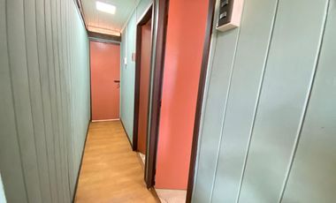 Renovada y Amplia Casa con 5 dormitorios cocina comedor diario 1 baño estacionaiento bodega excelente conectividad