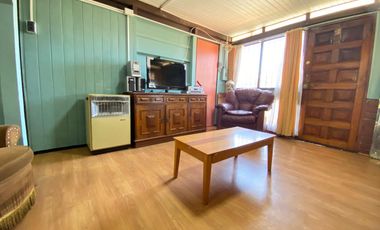 Renovada y Amplia Casa con 5 dormitorios cocina comedor diario 1 baño estacionaiento bodega excelente conectividad