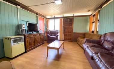 Renovada y Amplia Casa con 5 dormitorios cocina comedor diario 1 baño estacionaiento bodega excelente conectividad