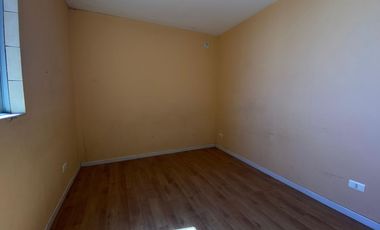 Renovada y Amplia Casa con 5 dormitorios cocina comedor diario 1 baño estacionaiento bodega excelente conectividad