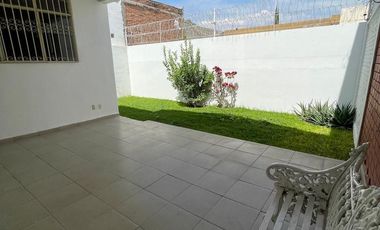 CASA EN RENTA para oficinas