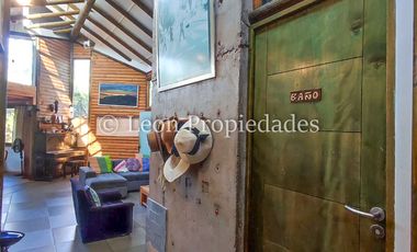 Leon Propiedades vende gran casa con parcela en sector Los Naranjos, Curacaví.