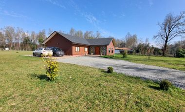 Amplia Casa en Condominio Los Robles Cayumapu