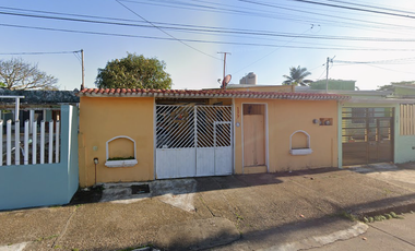(AA) Casa de oportunidad en Emiliano Zapata 177, Luis Echeverria Alvarez, Coatzacoalcos, Veracruz, México