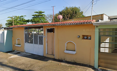 (AA) Casa de oportunidad en Emiliano Zapata 177, Luis Echeverria Alvarez, Coatzacoalcos, Veracruz, México