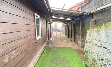 Iluminada y Renovada Casa en Venta 2 dormitorios amplios cocina comedor diario 1 baño calefaccion a pelet aislacion termica ventanas termo panel