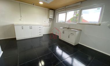 Iluminada y Renovada Casa en Venta 2 dormitorios amplios cocina comedor diario 1 baño calefaccion a pelet aislacion termica ventanas termo panel