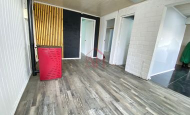 Iluminada y Renovada Casa en Venta 2 dormitorios amplios cocina comedor diario 1 baño calefaccion a pelet aislacion termica ventanas termo panel