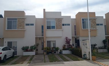Se vende Casa en Nuevo Vallarta totalmente amueblada en El Roble Residencial