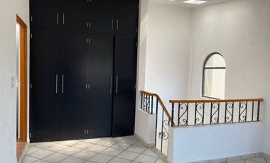 SE VENDE BONITA CASA EN CONDOMINIO DE TRES NIVELES EN ATIZAPÁN DE ZARAGOZA