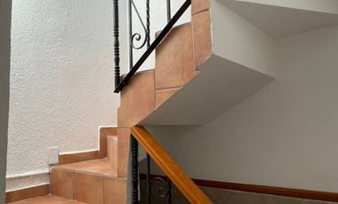 SE VENDE BONITA CASA EN CONDOMINIO DE TRES NIVELES EN ATIZAPÁN DE ZARAGOZA