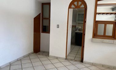 SE VENDE BONITA CASA EN CONDOMINIO DE TRES NIVELES EN ATIZAPÁN DE ZARAGOZA