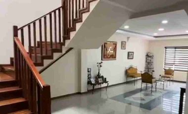 Venta de casa en el Descanso subida a San Cristóbal, tres dormitorios más suite, ático