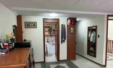 Venta de casa en el Descanso subida a San Cristóbal, tres dormitorios más suite, ático