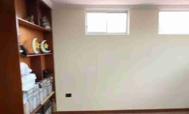 Venta de casa en el Descanso subida a San Cristóbal, tres dormitorios más suite, ático