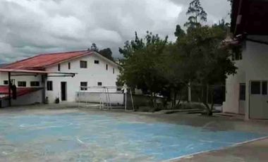 Venta de casa en el Descanso subida a San Cristóbal, tres dormitorios más suite, ático