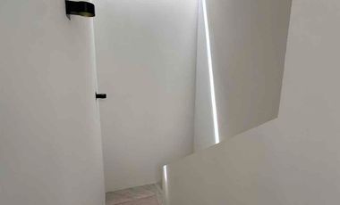 casa  en privada Verna con amenidades vigilancia y seguridad en norte de merida conkal