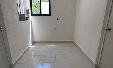 casa  en privada Verna con amenidades vigilancia y seguridad en norte de merida conkal