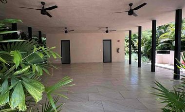 casa  en privada Verna con amenidades vigilancia y seguridad en norte de merida conkal
